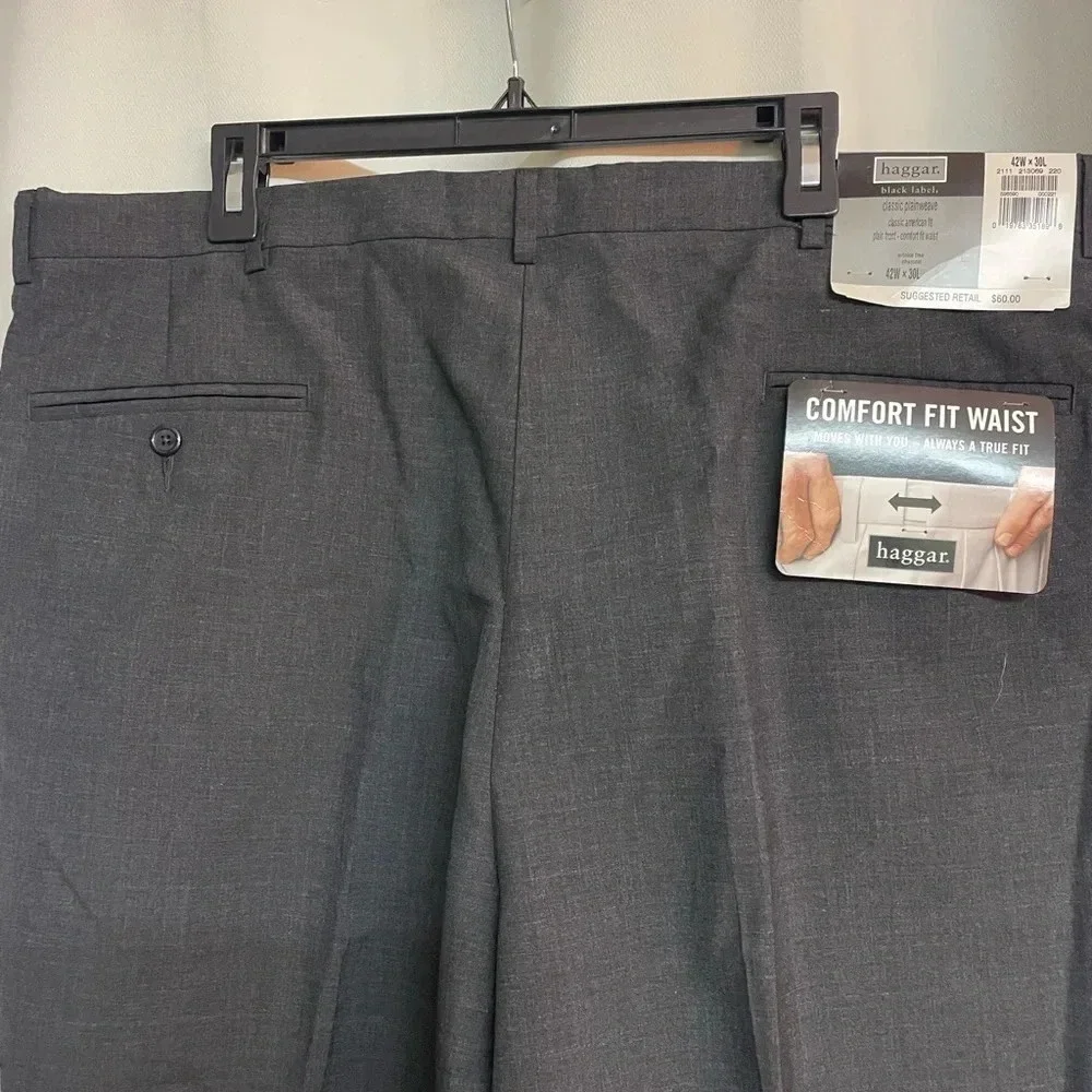NWT men’s Hagger black label comfort fit waist charcoal size 42Wx30L